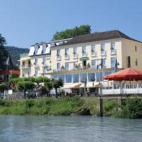 Гостиница Hotel Rhein-Residenz  Бад-Брайзиг